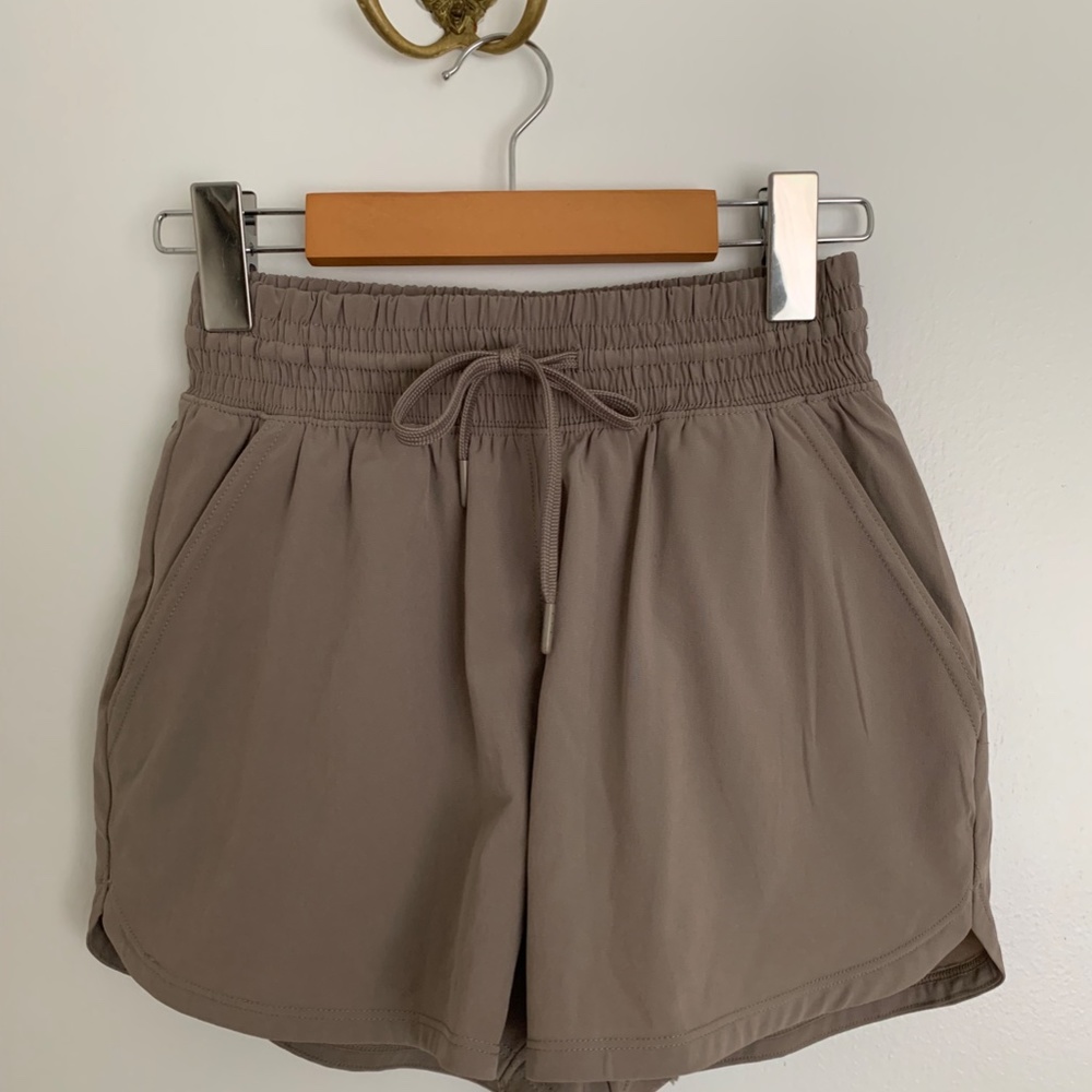 Abercrombie High Rise Lined Workout Short